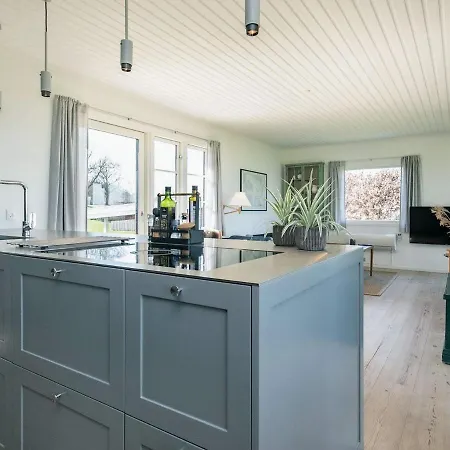 Panoramic Retreat In Borgnaes - By Traum *