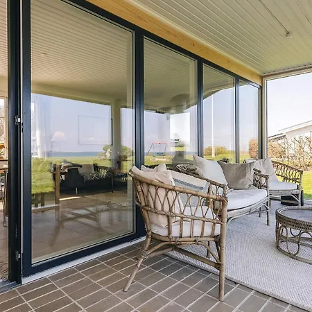 Panoramic Retreat In Borgnaes - By Traum Vakantiehuis