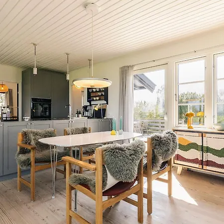Panoramic Retreat In Borgnaes